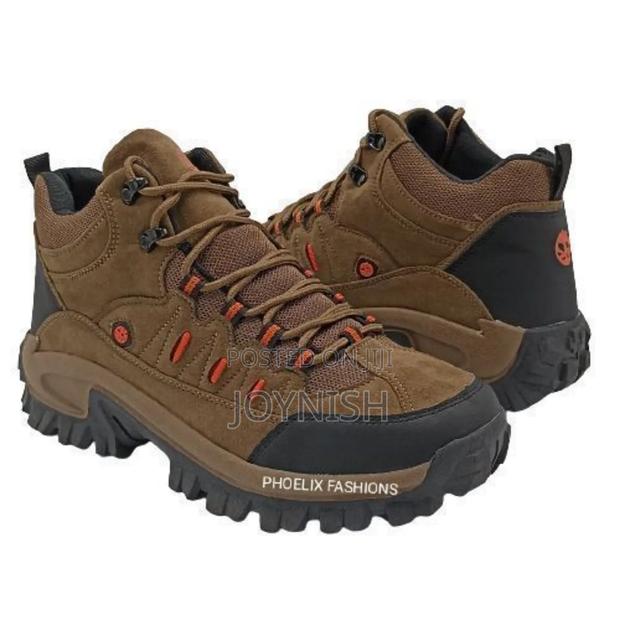 Outdoor Hiking Boots Available - thumbnail 3