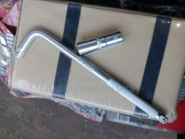 Different Socket Wrench Sizes With Handles (17/19/21mm - main view