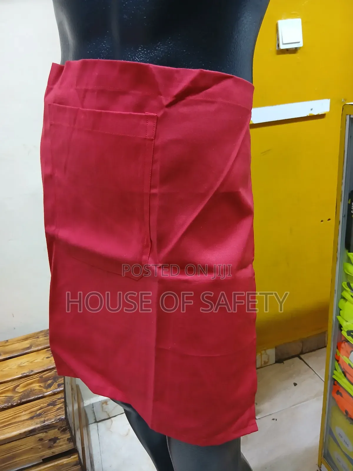 Red House Staff Waist Apron
