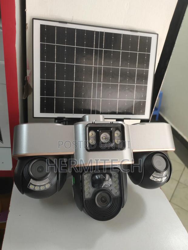 Triple Lens 4g Solar PTZ CCTV All Lens Control Through Phone