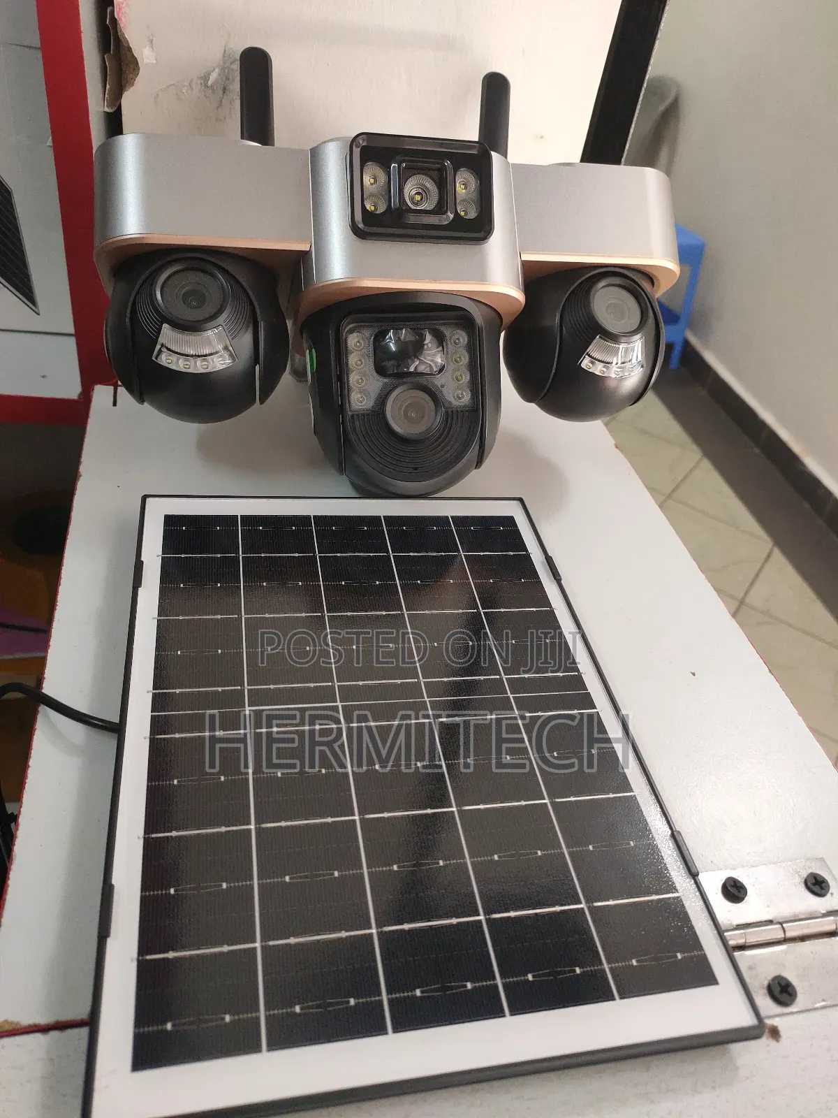 Triple Lens 4g Solar PTZ CCTV All Lens Control Through Phone
