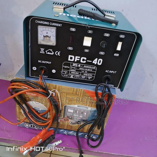 Good Quality Battery Charger 12/24