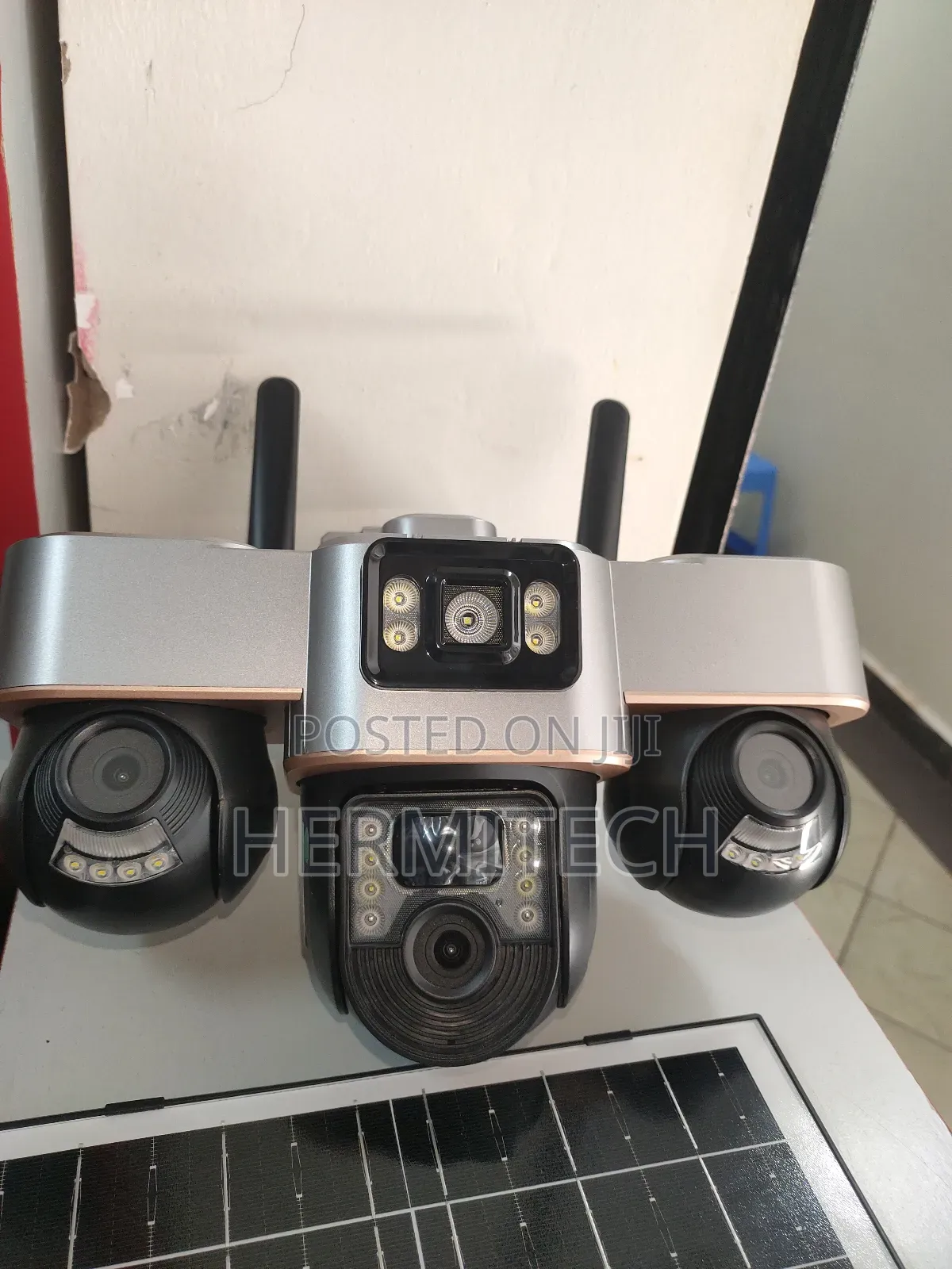 Triple Lens 4g Solar PTZ CCTV Surveillance Cameras