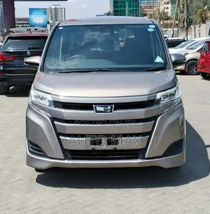 Toyota Noah 2019 Brown