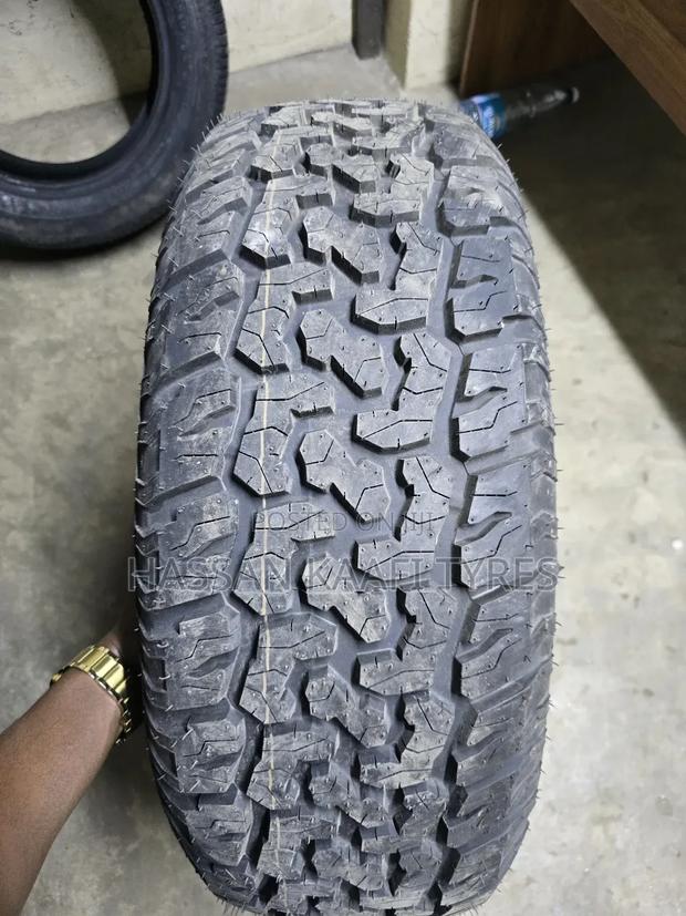 265/65r17 Lch Tyre A/T - thumbnail 2