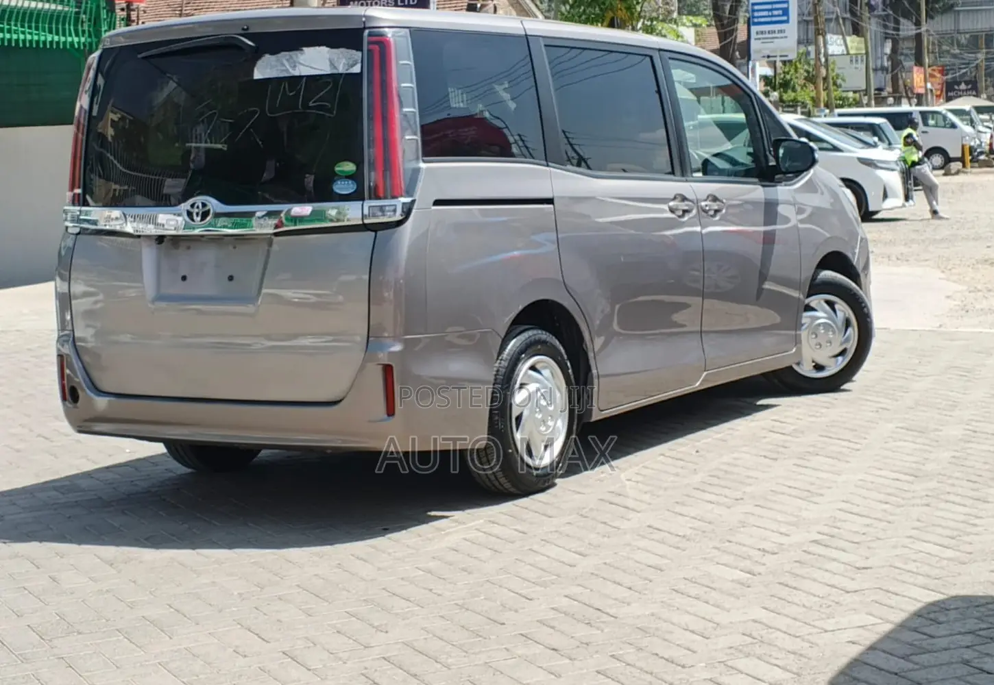 Toyota Noah 2019 Brown