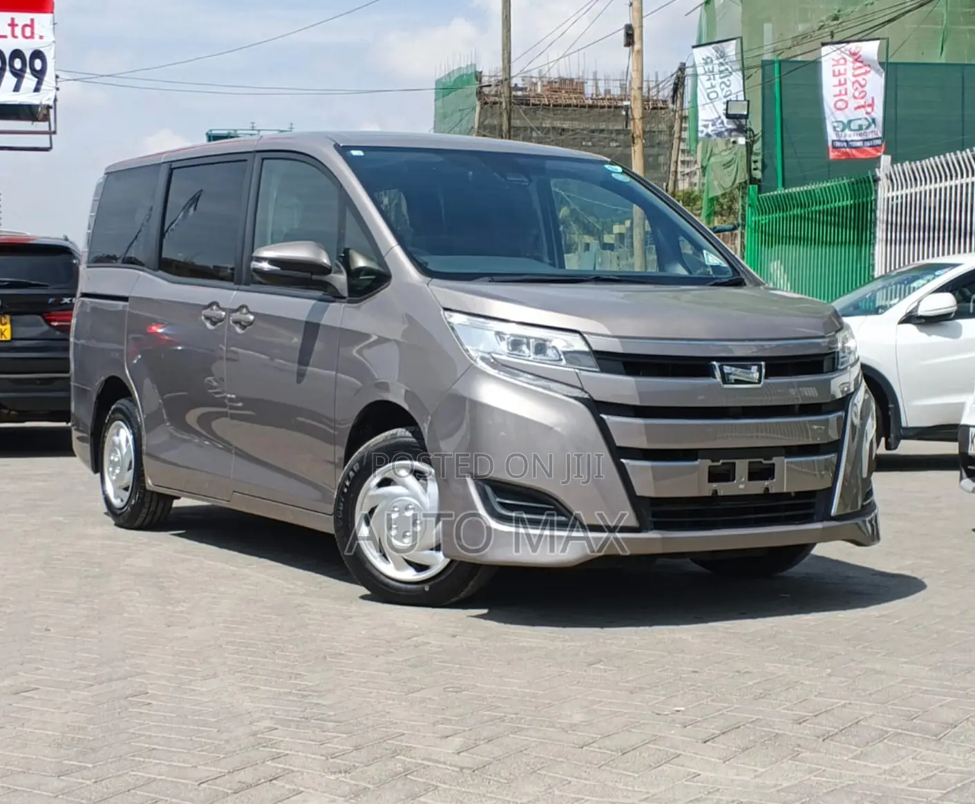 Toyota Noah 2019 Brown
