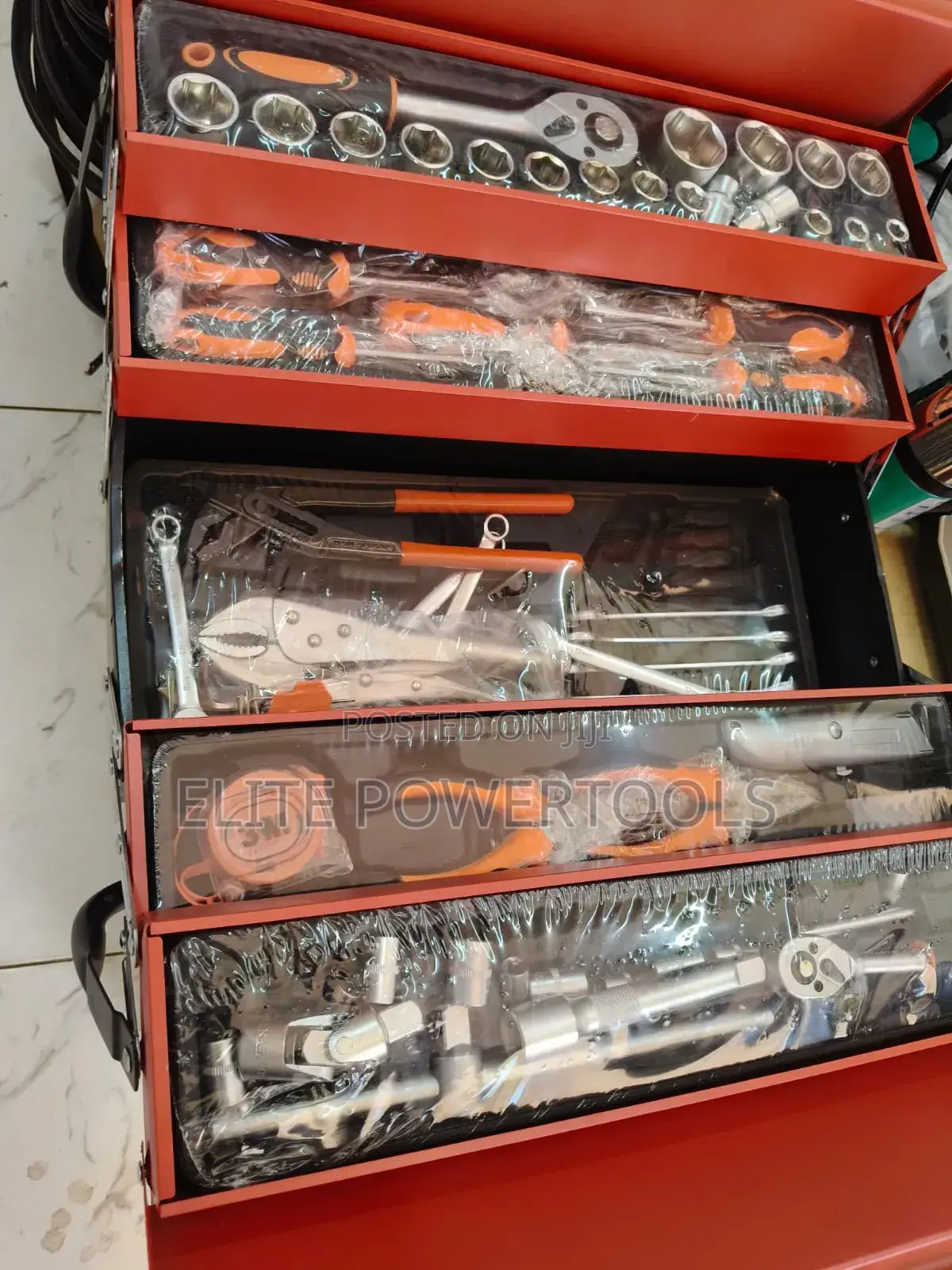 85pcs Metal Tool Box/ Toolset 85 PCS