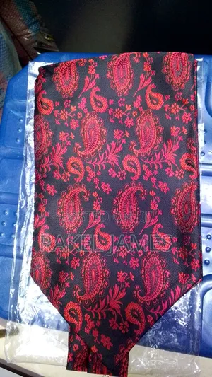 Floral Cravats With Pocket Square