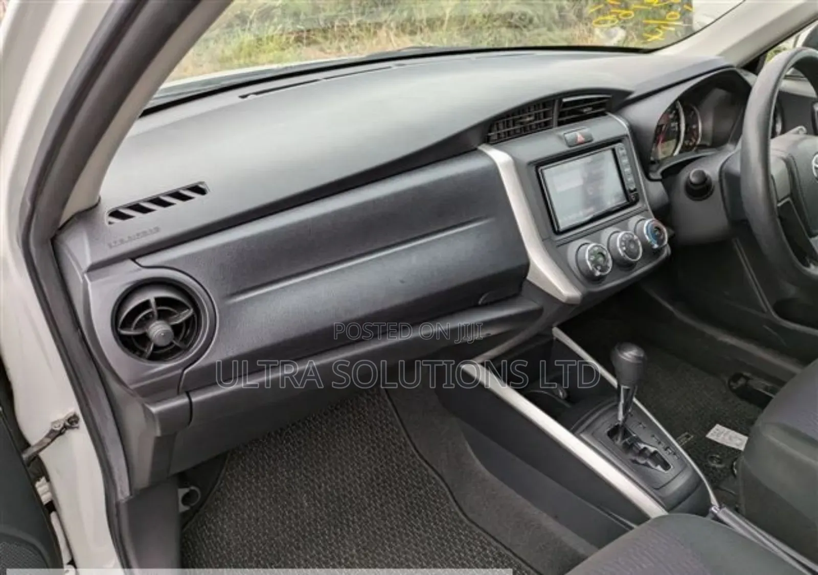 Toyota Corolla Fielder 2018 White