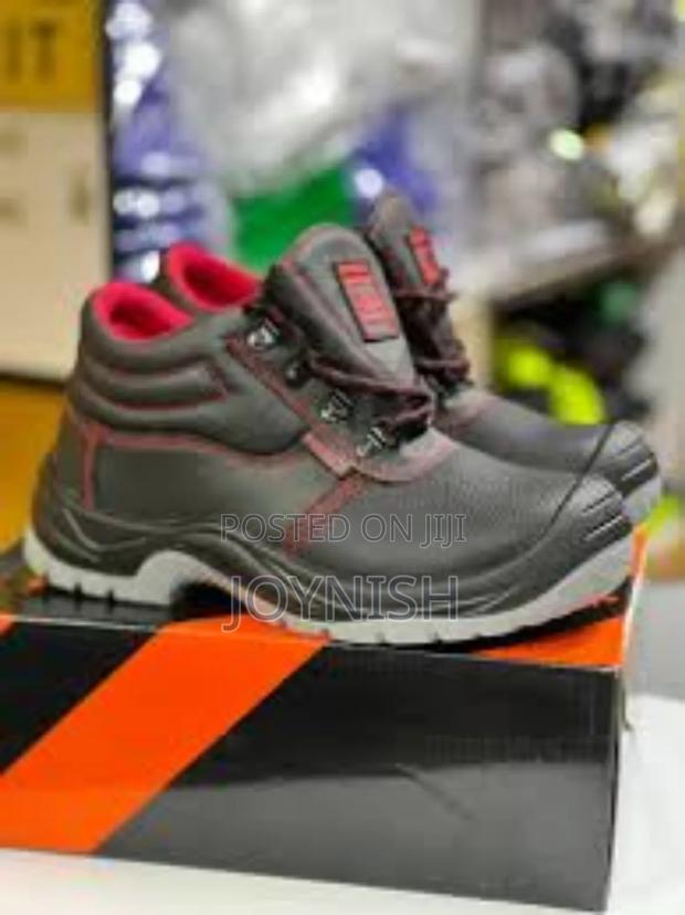 Unisex Quality Safety Boots - main view