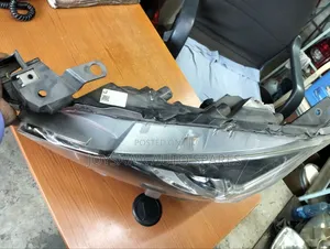 Mazda Axela 2014(J) Headlight