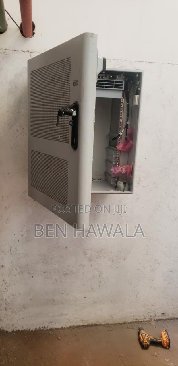 Huawei Outdoor Weatherproof Cabinet