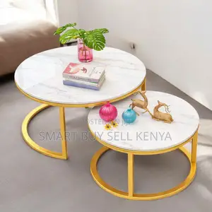 Elegant Round Marble Top Nesting Tables With Gold Metal Legs