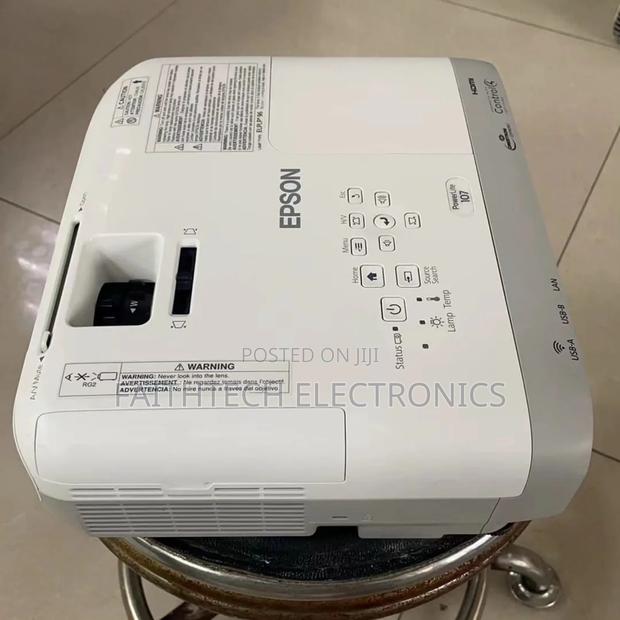 Epson Eb X04- Education Projector for Staff Students - thumbnail 3