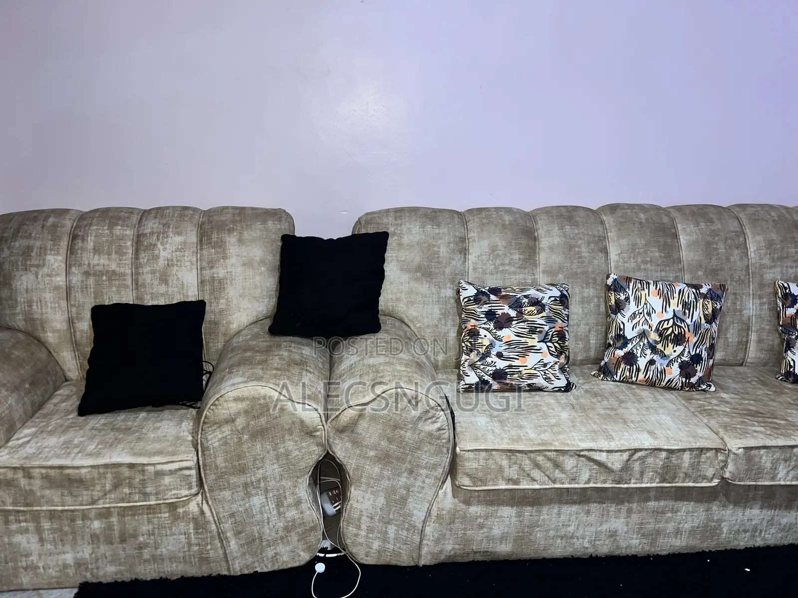 Hardwood 5 Seater Sofa