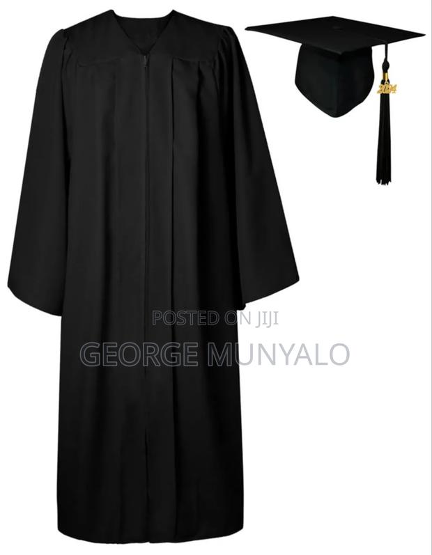 Graduation Gown - thumbnail 2
