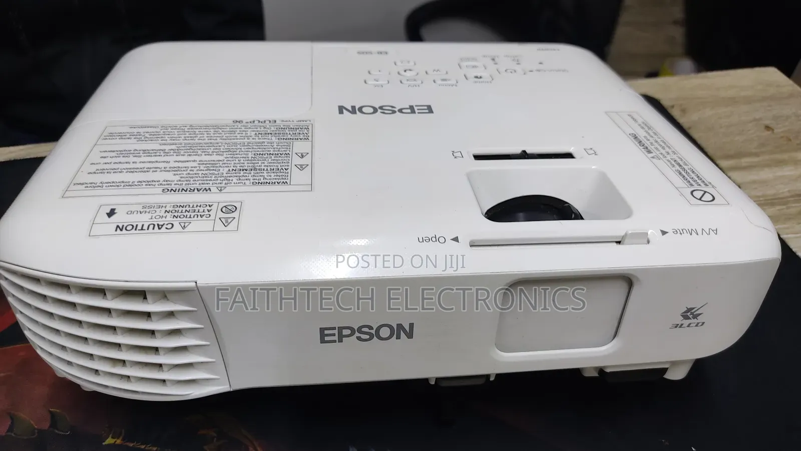 School Multimedia Projector – Budget Friendly