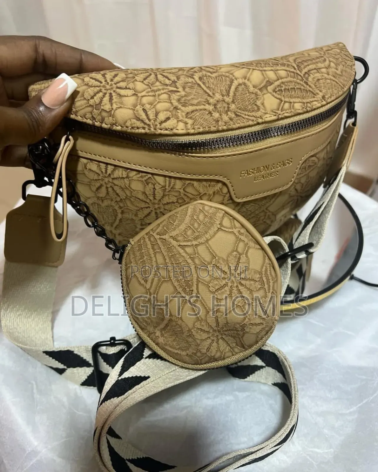 Laced With Love Crossbody Bag_re
