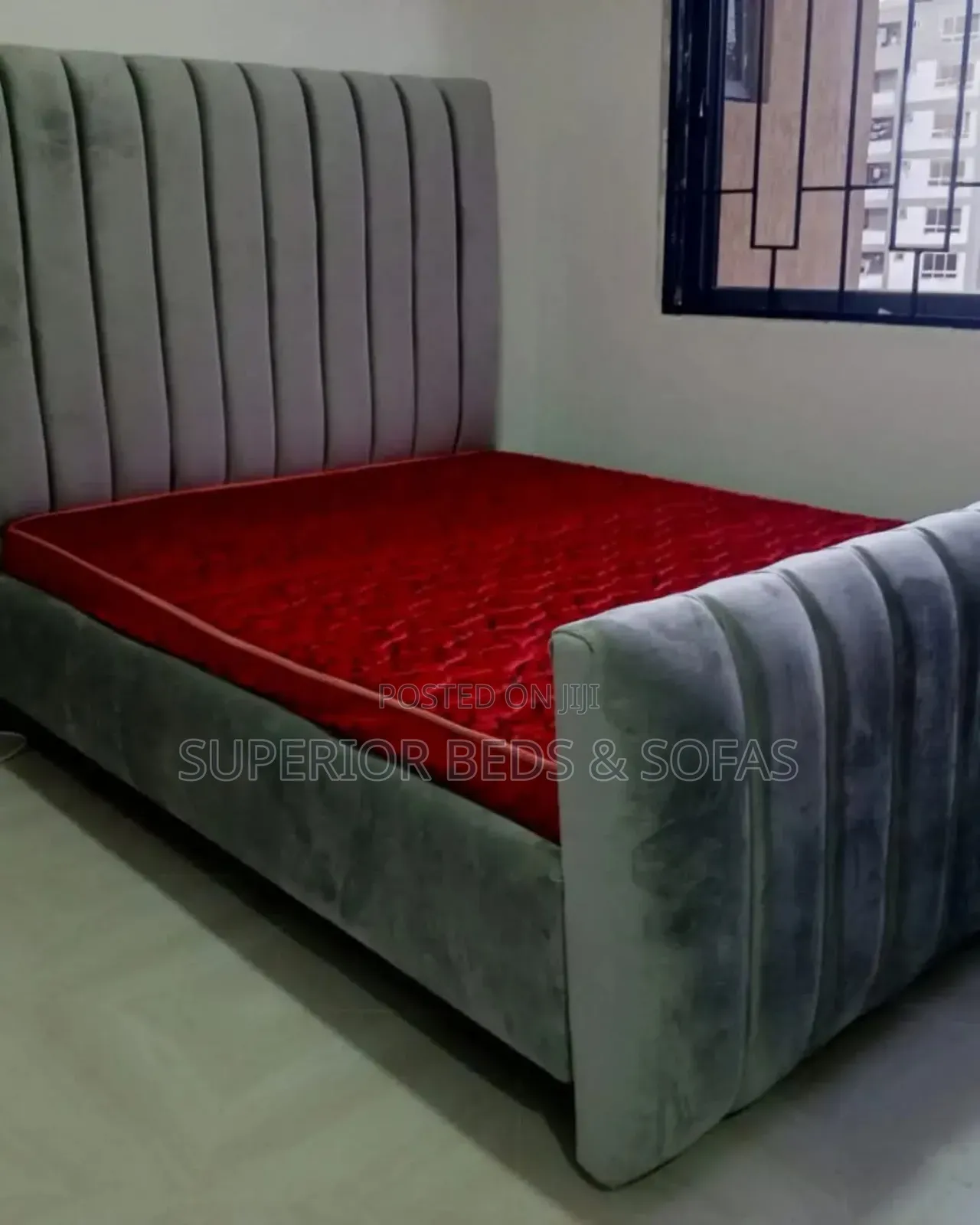 Ribbed Wing Bed Size 5 by 6