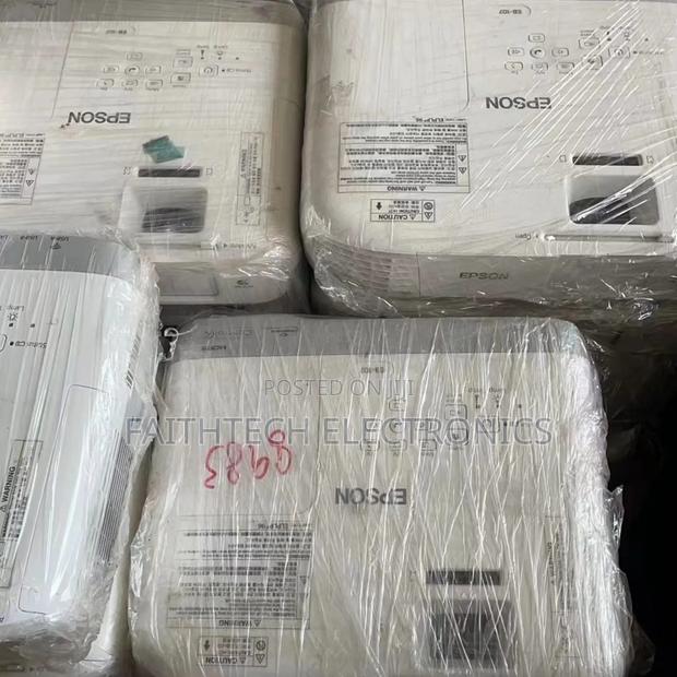 Epson Projector --Teacher-Friendly Projector for Daily Lessons - main view