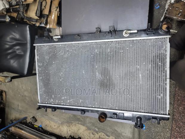 Subaru Outback Radiator - thumbnail 2