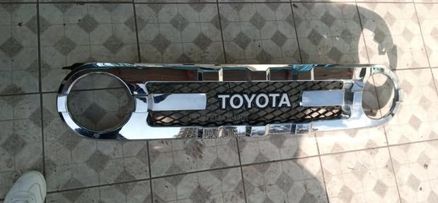 Toyota Fj Cruiser Radiator Grille - main view