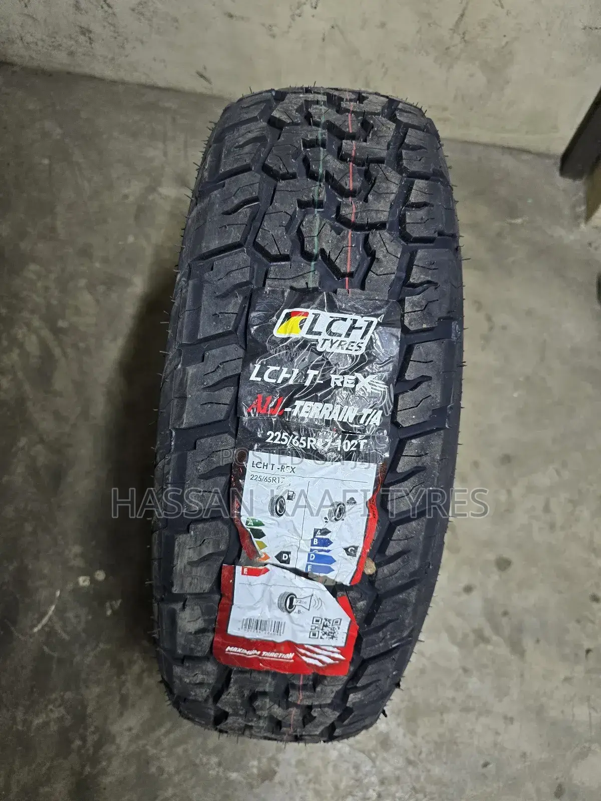 225/65r17 Lch Tyre A/T