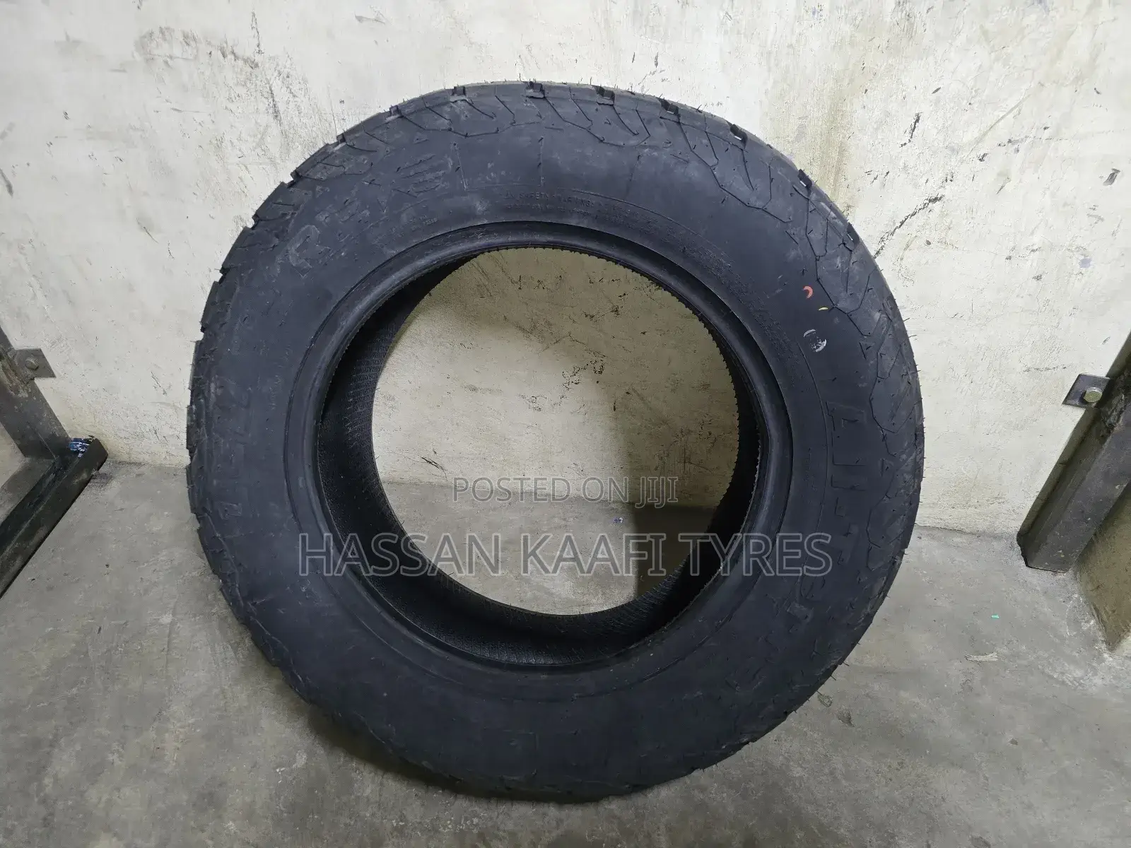 225/65r17 Lch Tyre A/T