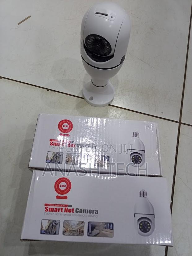 Single Lens Wireless Bulb Camera With Ai Human Motion Detection Alerts - main view