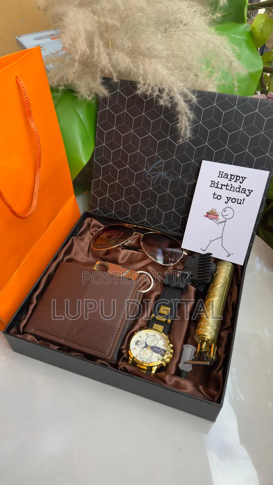 Men Quality Gift Pack With Shaver