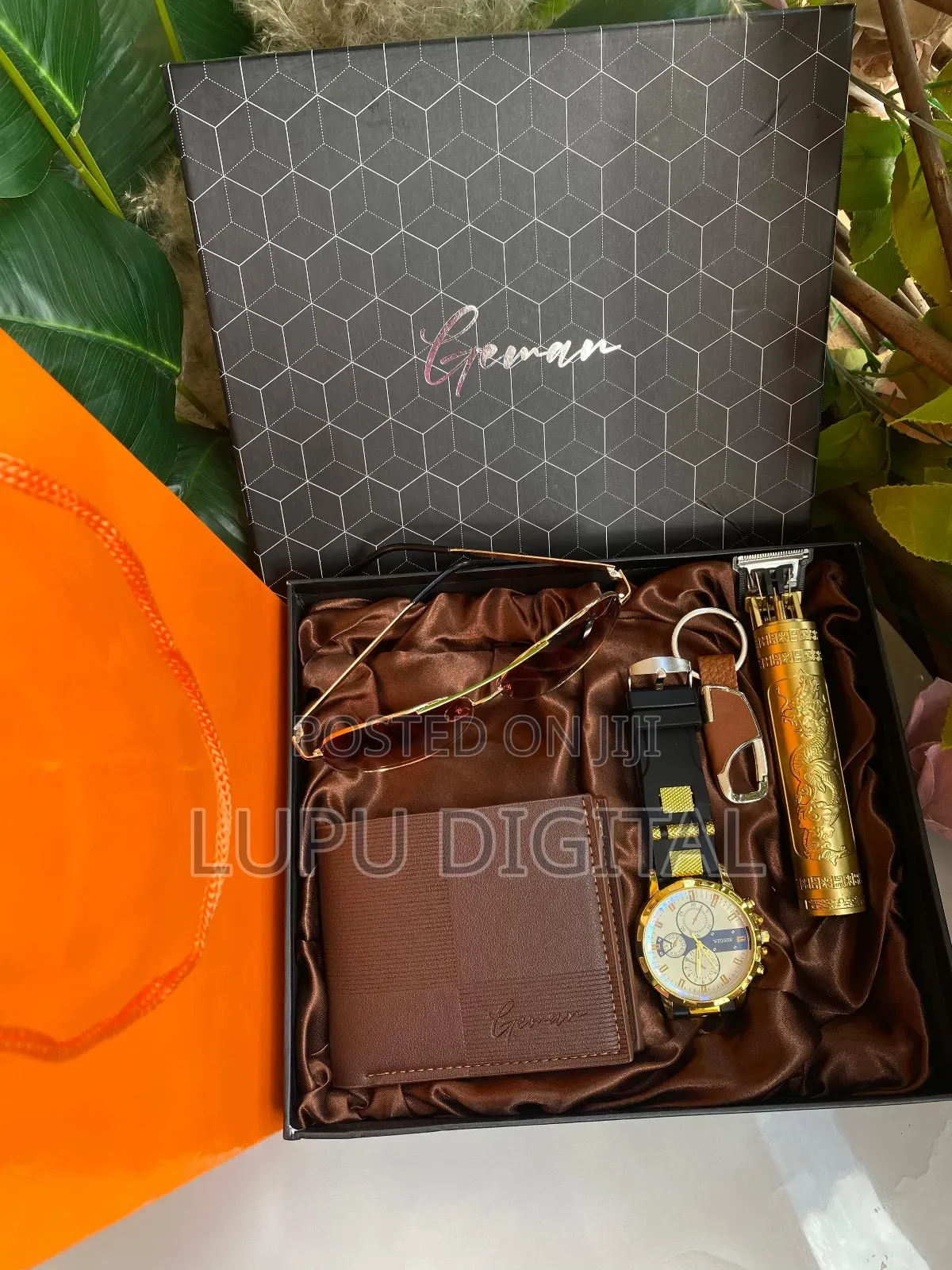 Men Quality Gift Pack With Shaver