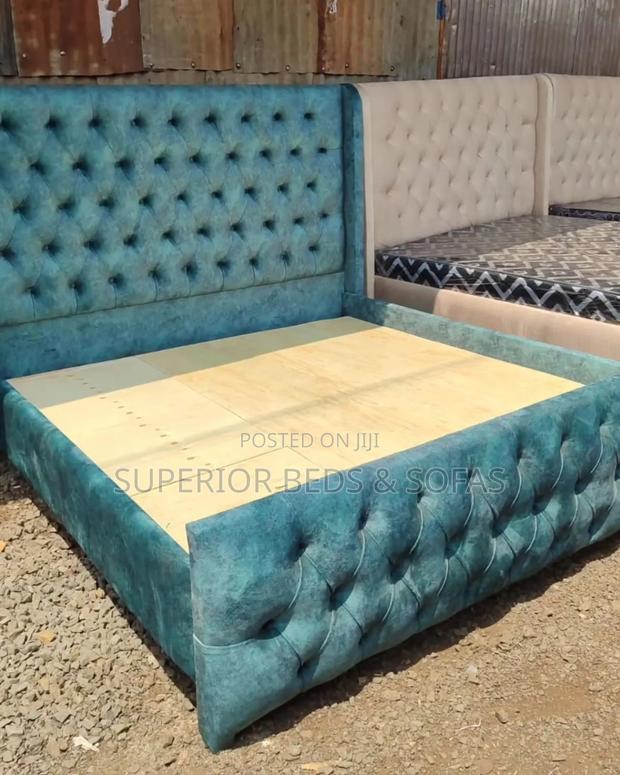 Classic Tufted Bed Size 5 by 6