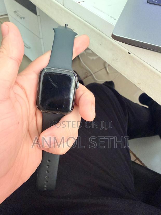 Apple Watch 6 In Mint Condition - main view