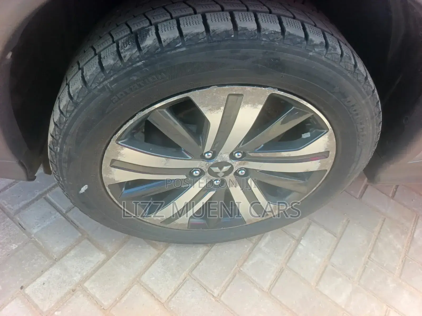 Mitsubishi RVR 2018 Gray