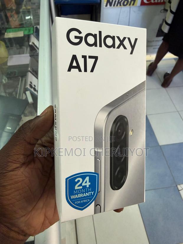 New Samsung Galaxy A17 128 GB Black - thumbnail 3