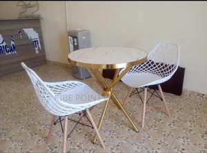 New Design Round Dining Table and Chairs