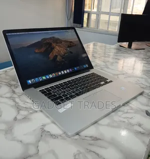 Laptop Apple MacBook Pro 2015 16GB Intel Core I7 HDD 512GB
