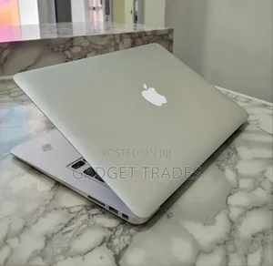 Laptop Apple MacBook Air 2017 8GB Intel Core I5 SSD 256GB