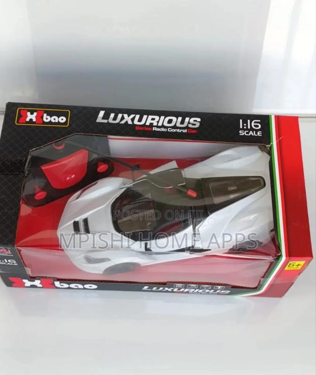X Bao Luxurious Remote Control Car - thumbnail 4