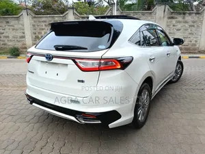 Toyota Harrier 2018 White