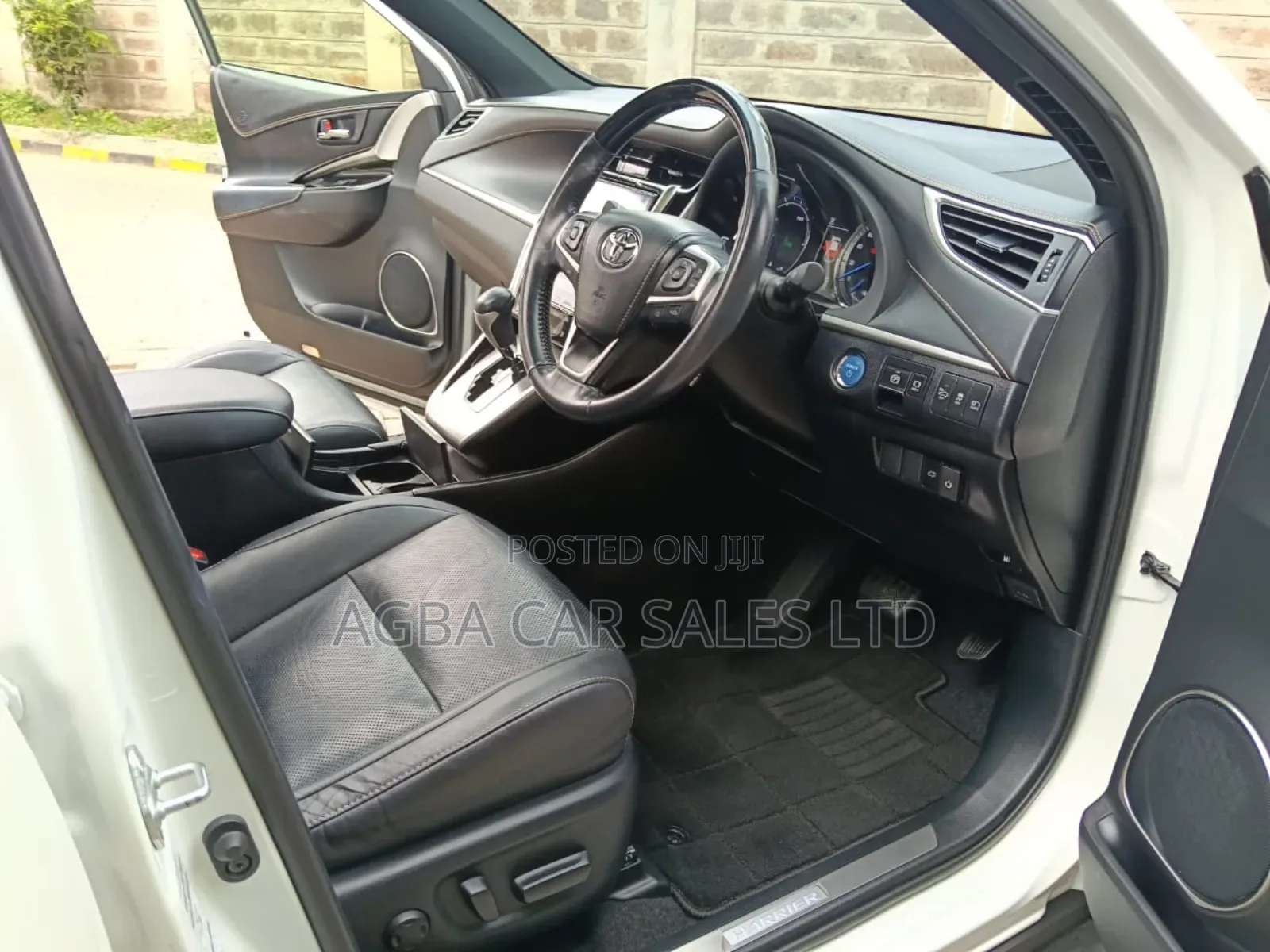 Toyota Harrier 2018 White