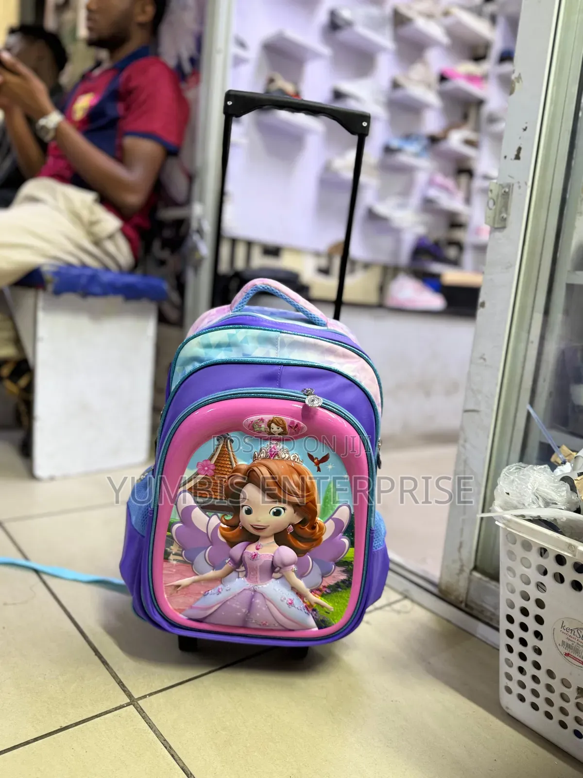 Inbuilt Trolley School Bags at 2000 for School Kids