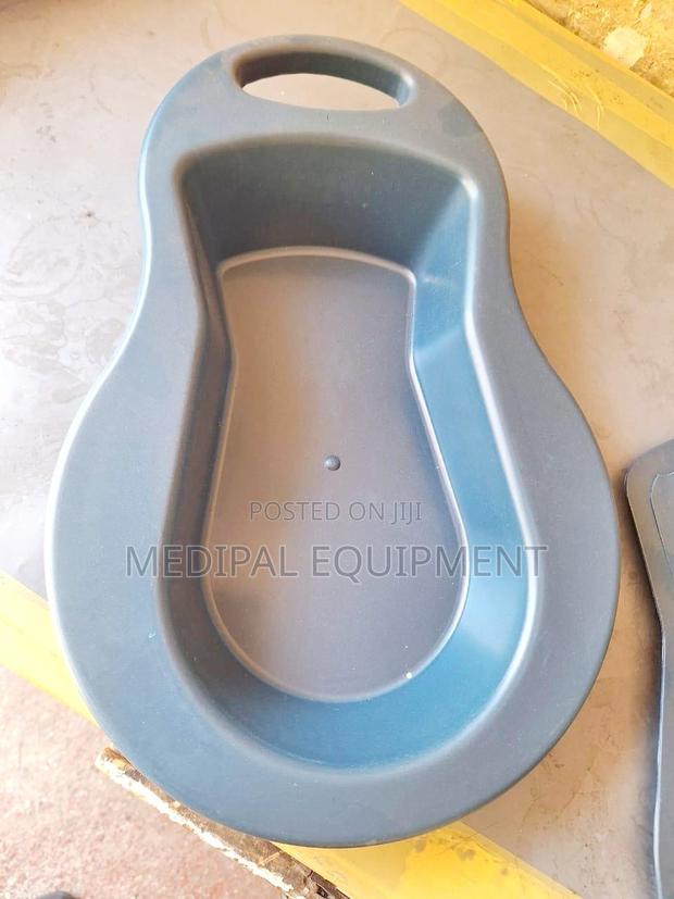 Bedpan Grey - main view