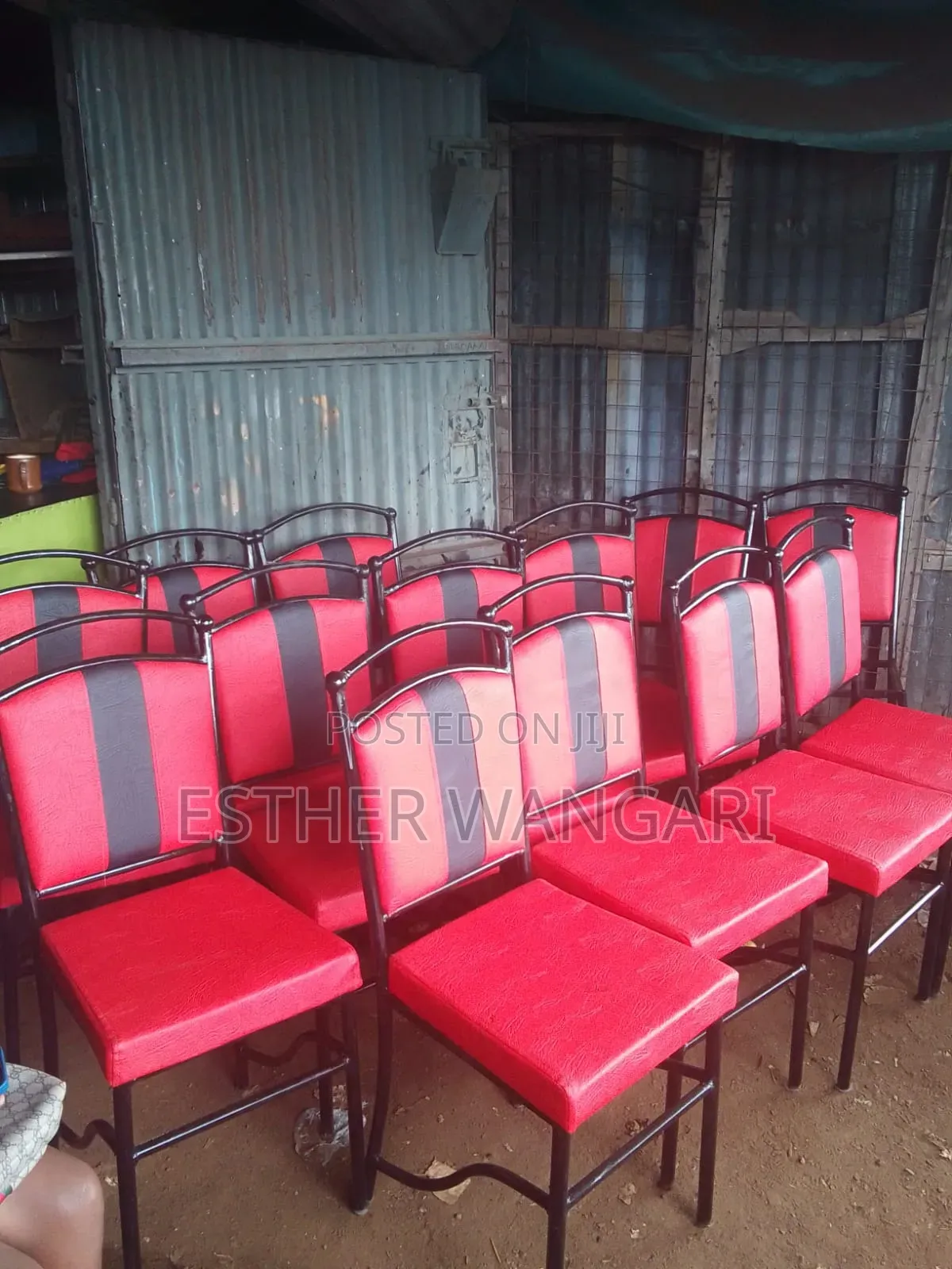 Clubs Chairs
