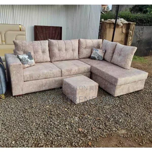 Stabilized 6 Seater Corner Sofa