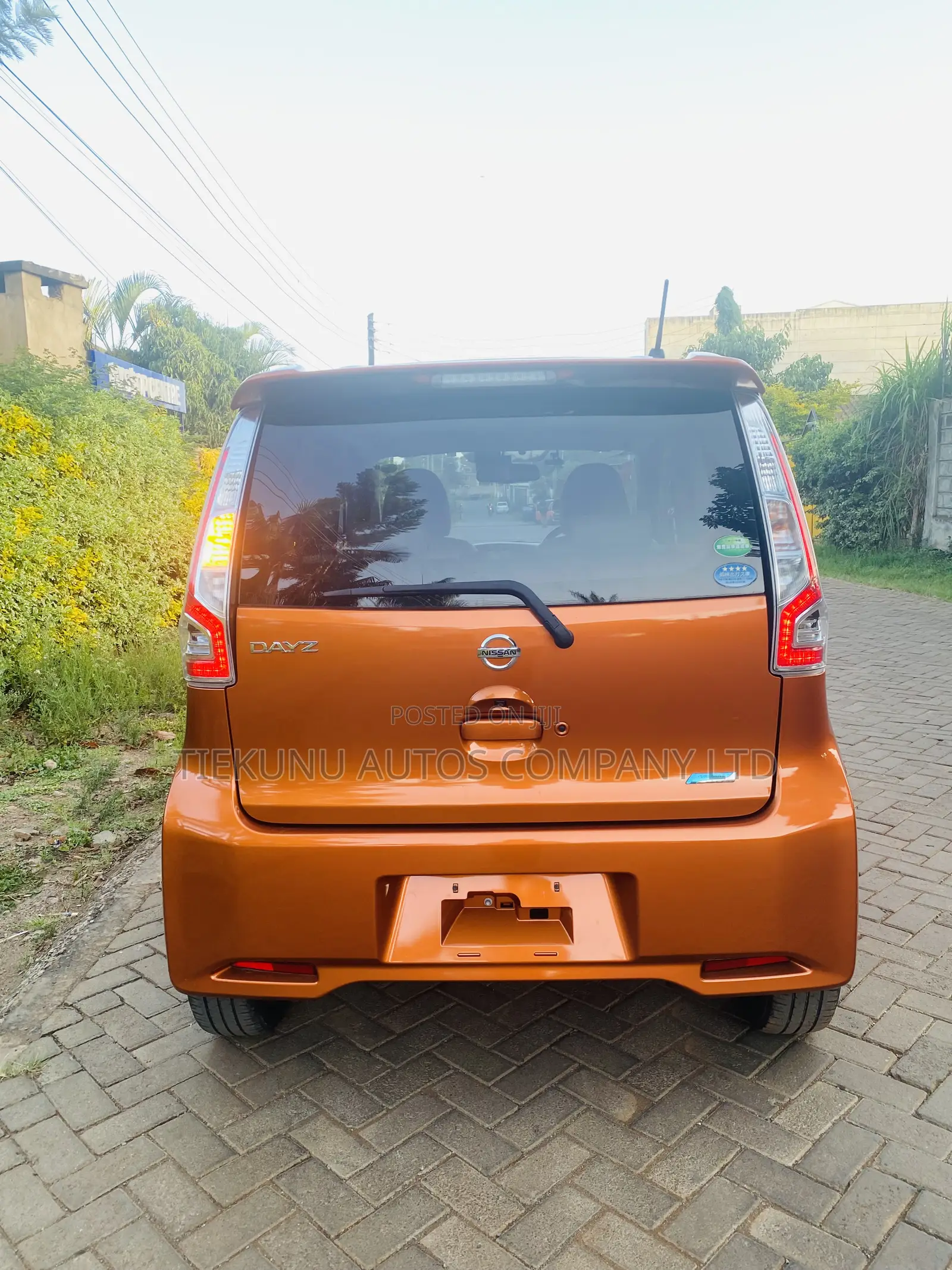 Nissan Dayz 2018 Orange