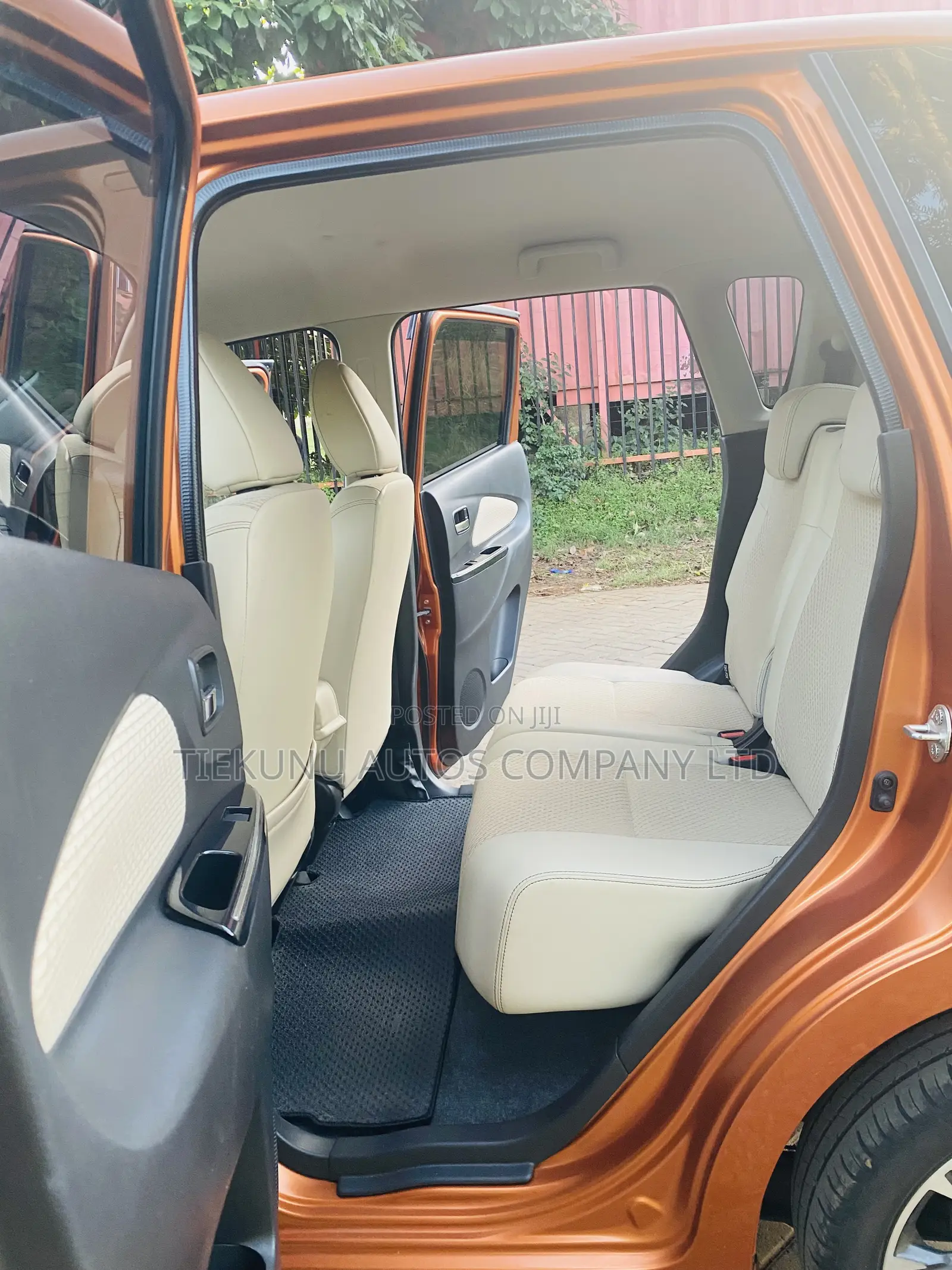 Nissan Dayz 2018 Orange