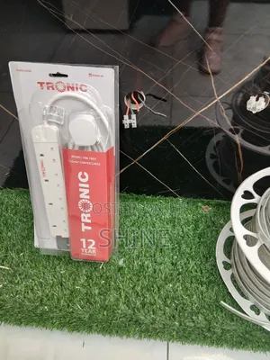 Tronic 4 Way Extension Cable