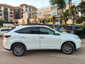 Toyota Harrier 2.0 2018 White
